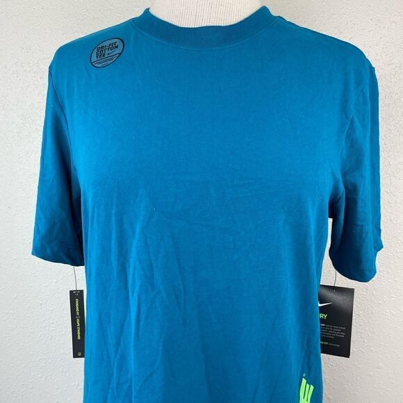 NWT Dri-Fit The Nike Tee Size S - Picture 2 of 9